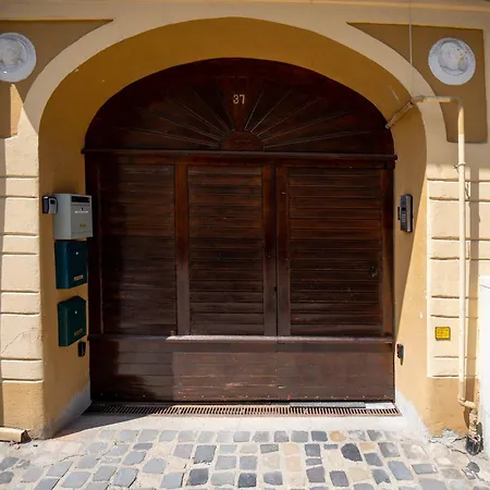 Apartamento Max Braşov